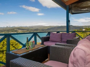 Paku Paradiso - Gateway to Hot Water Beach and Cathedral Cove - Tairua Holiday Home, Tairua